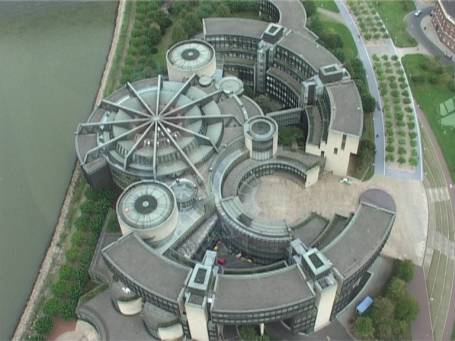 Düsseldorf : Landtag NRW, Blick aus einer Höhe von 168 m